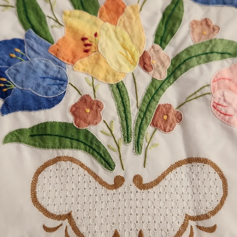 Vintage Floral Embroidered White Tablecloth With Multicolor Oblong 64